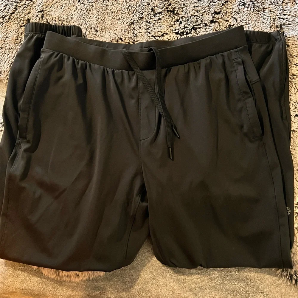Mondetta Black Jogger Pants - Picture 3 of 6
